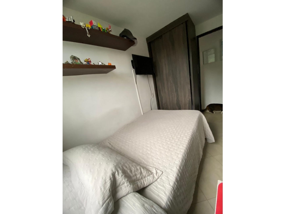 SE VENDE APARTAMENTO EN LA ESTRELLA MODERNO Y EXCELENTE UBICACIÓN — foto 2