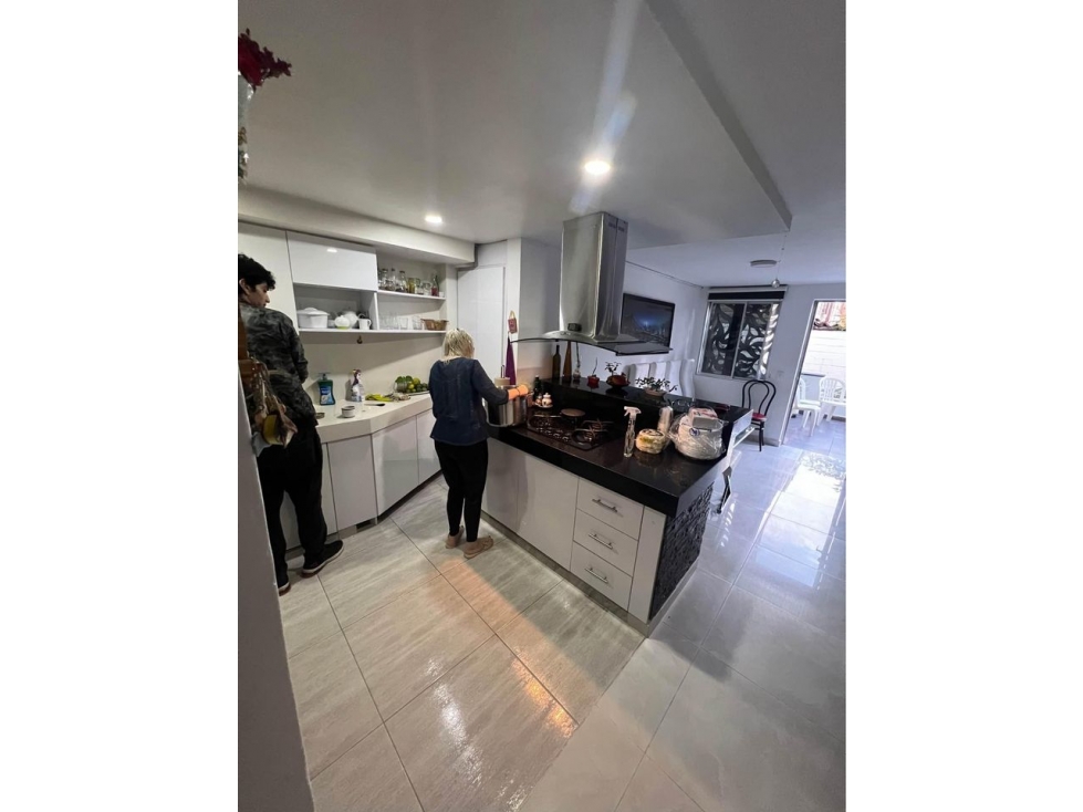 SE VENDE O PERMUTA CASA EN ITAGUI BALCONES DE SEVILLA — foto 3