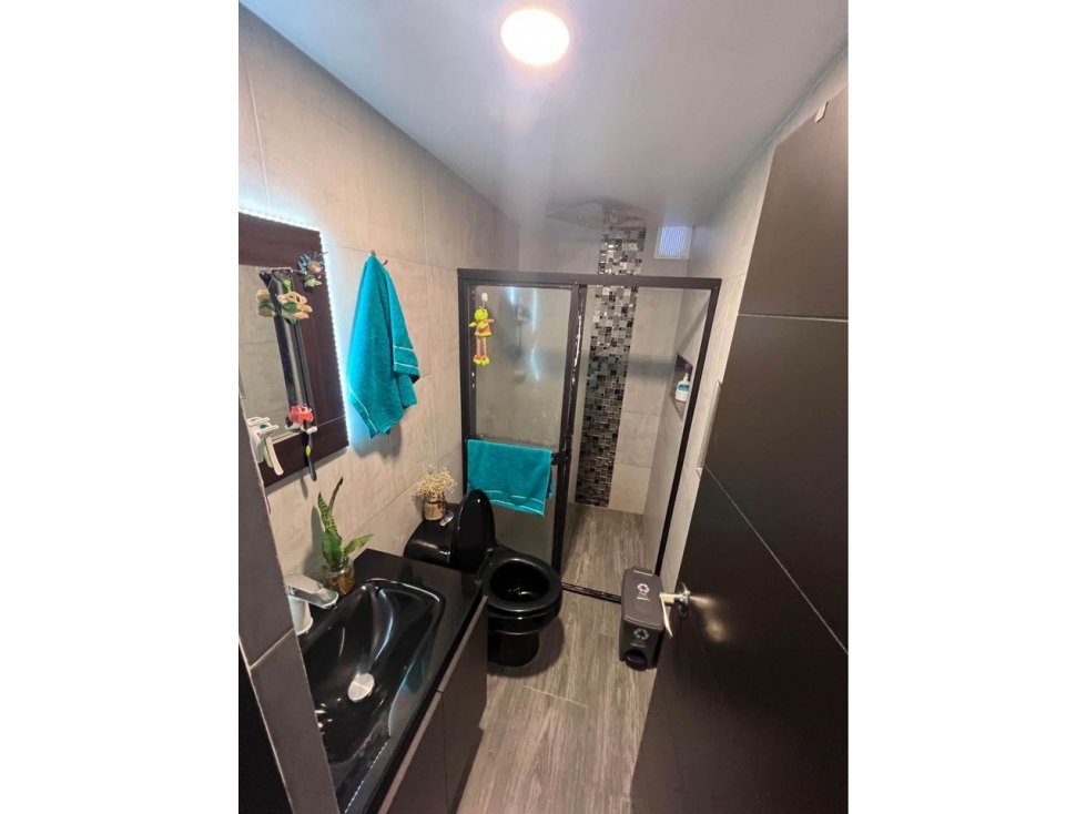 SE VENDE O PERMUTA CASA EN ITAGUI BALCONES DE SEVILLA — foto 5
