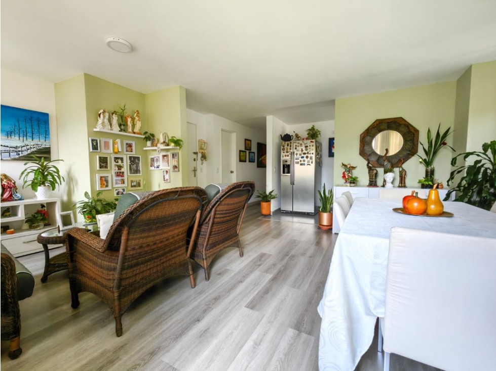 VENTA AMPLIO APARTAMENTO REMODELADO EN CONQUISTADORES — foto 4