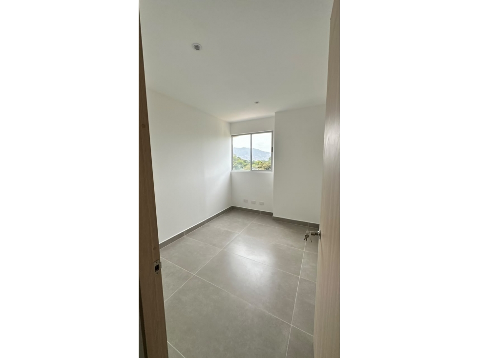 SE VENDE APARTAMENTO NUEVO EN ENTREVILLAS GUAYABAL, MEDELLÍN — foto 2