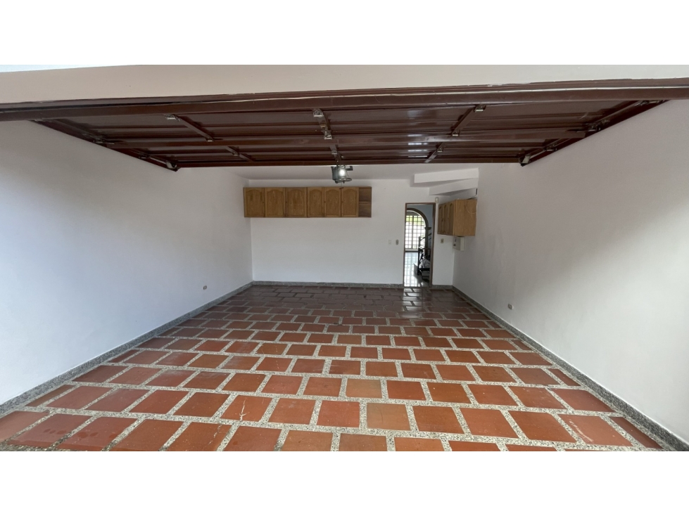 Venta Casa Independiente en La Loma del Chocho, Envigado. Antioquia
