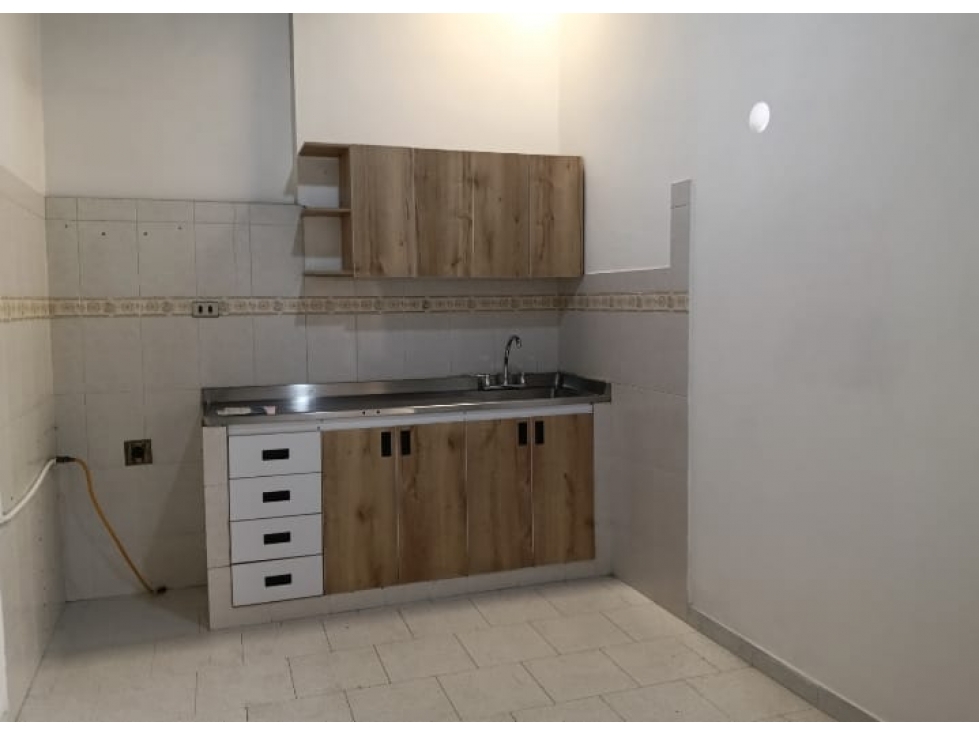 Venta Apartamento piso 3 Ph en La Milagrosa. Medellin — foto 2