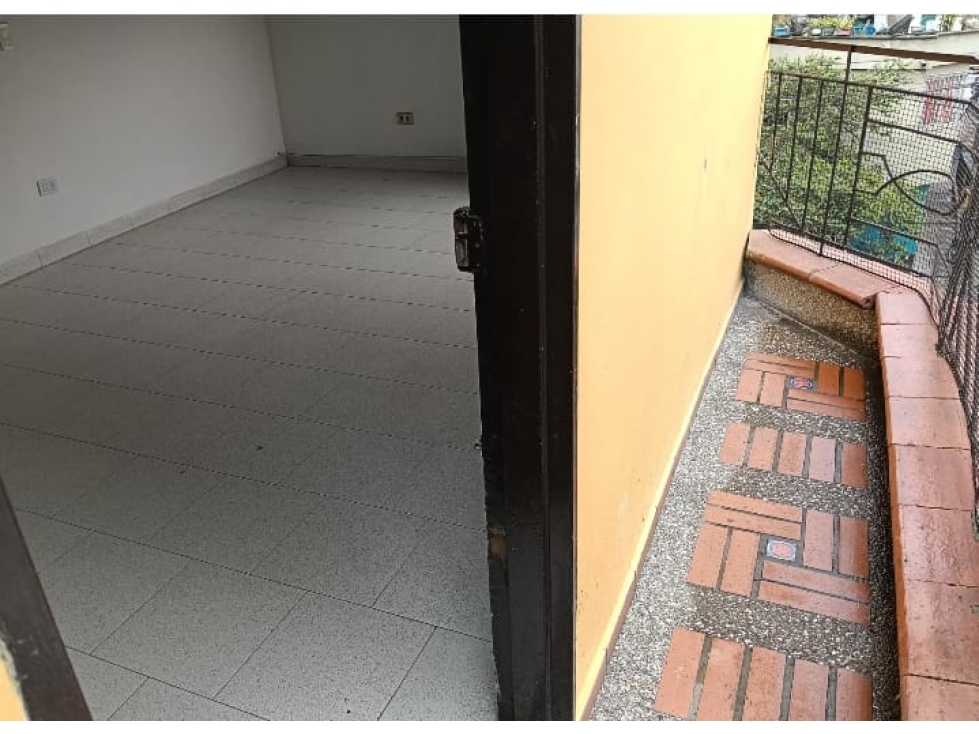 Venta Apartamento piso 3 Ph en La Milagrosa. Medellin — foto 6