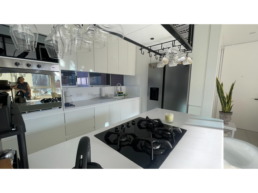 Venta Apartamento en Laureles, segundo parque. Medellin — foto 5