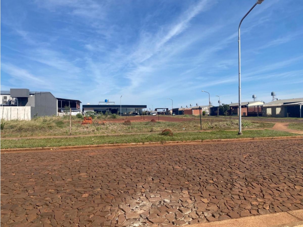 VENDO VENDO EXCELENTE TERRENO EN ITAEMBE GUAZU - POS MISIONES - 2