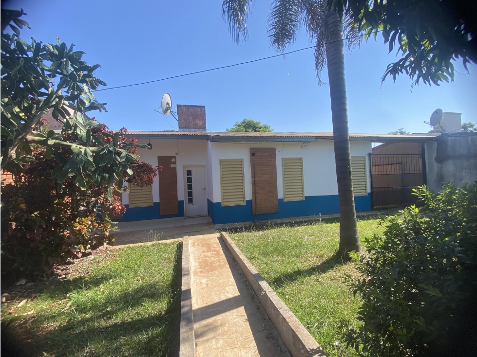 VENDO CASA, Posadas, Misiones- B° Pratt - 5