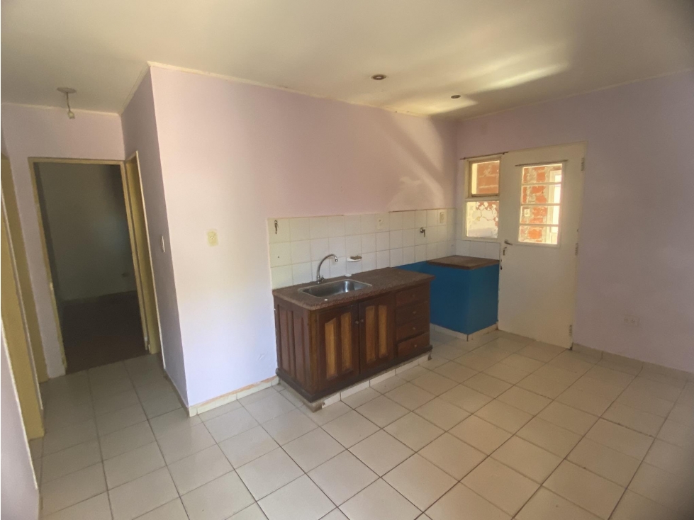 VENDO CASA, Posadas, Misiones- B° Pratt - 6