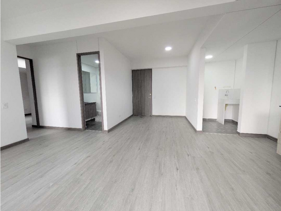 ARRIENDO PARA ESTRENAR COUNTRY CLUB