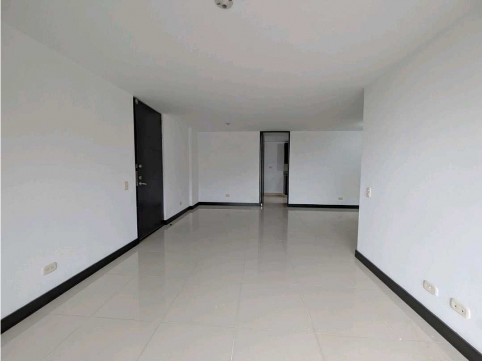 APARTAMENTO MUY COMERCIAL EN CAMINO VERDE PRECIO DE OPORTUNIDAD — foto 4