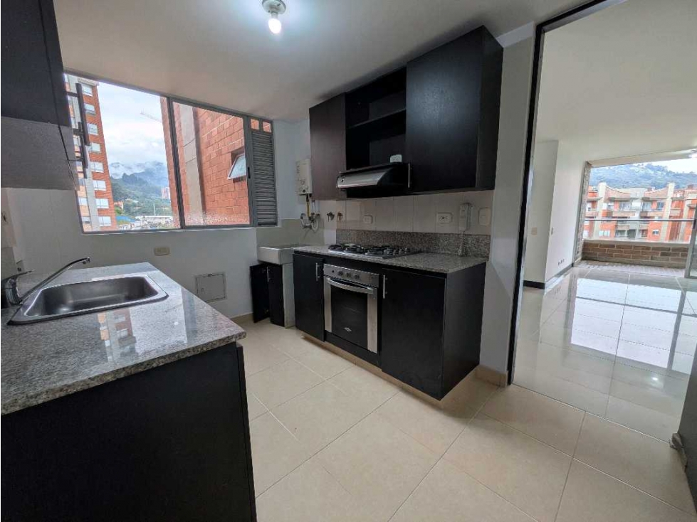 APARTAMENTO MUY COMERCIAL EN CAMINO VERDE PRECIO DE OPORTUNIDAD — foto 5