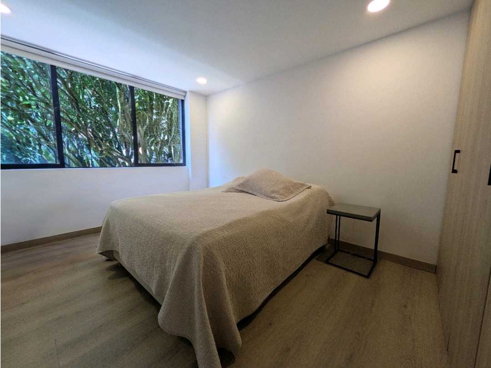 APARTAMENTO 100% REMODELADO PARTE PLANA POBLADO — foto 3