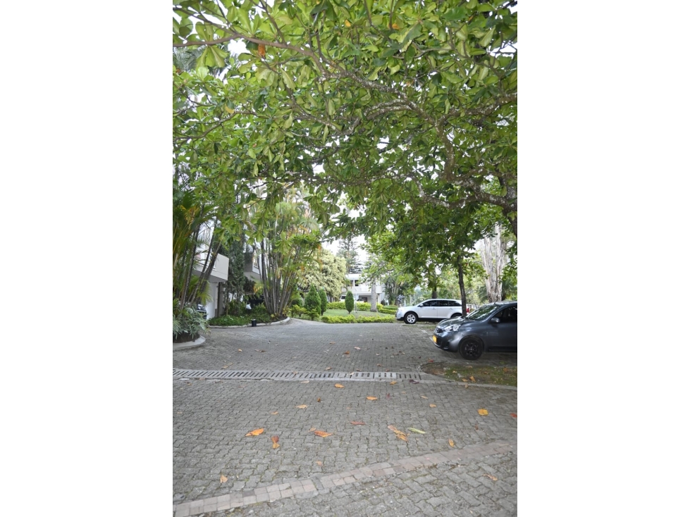 Casa para la venta en San Lucas, frente al mall, Poblado — foto 3