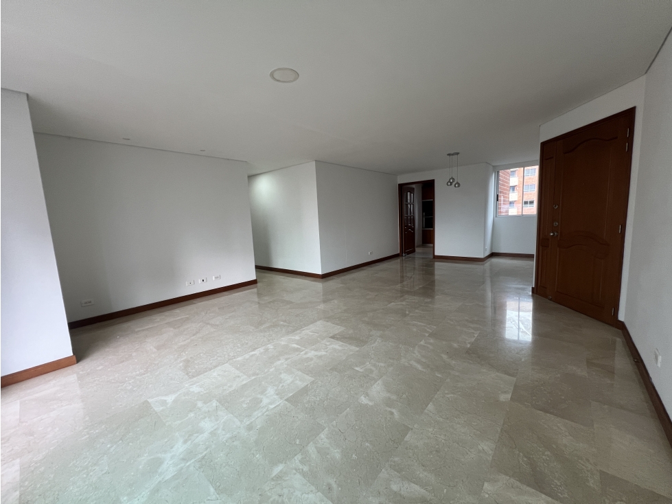 Apartamento para la venta en Laureles, Medellín