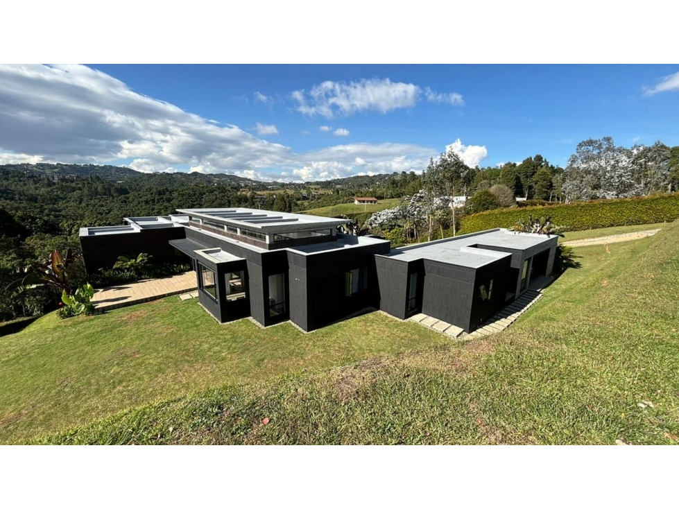Casa campestre a la venta, Charco Azul, Envigado