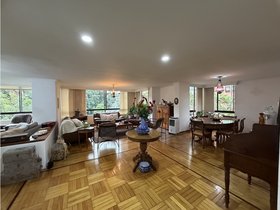 Apartamento para la venta en Vizcaya, Poblado, Medellín