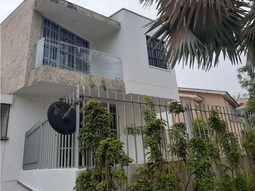 CASA EN VENTA/ARRIENDO SECTOR ALTOS DE RIOMAR