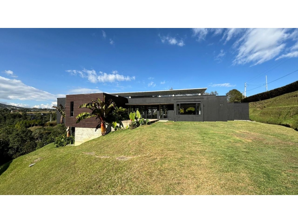 Casa campestre a la venta, Charco Azul, Envigado — foto 2