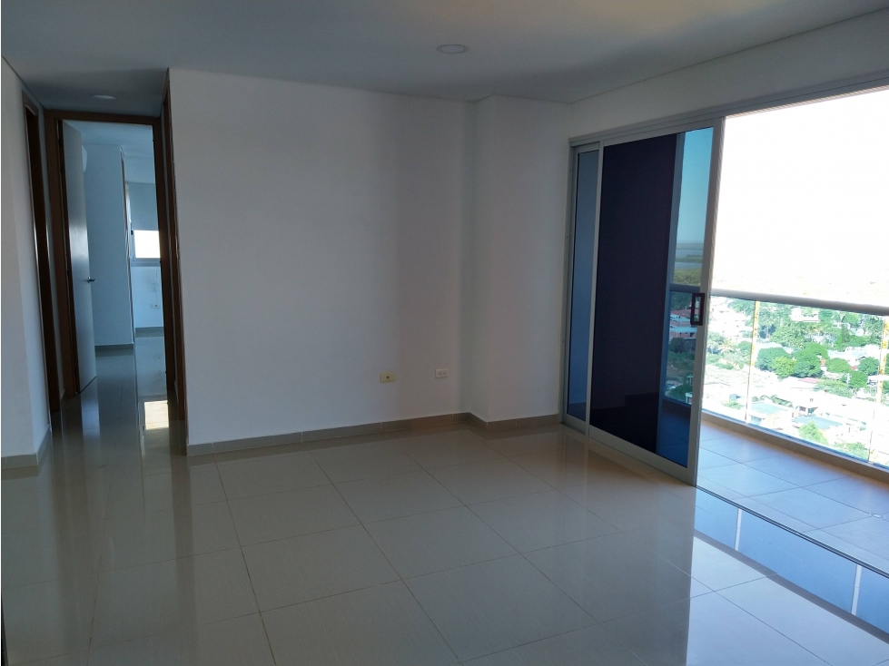 APARTAMENTO EN MEDITERRANEAN TOWERS — foto 6