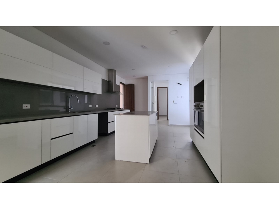 APARTAMENTO EN VENTA EDIFICIO TORRES DE DILUGANO