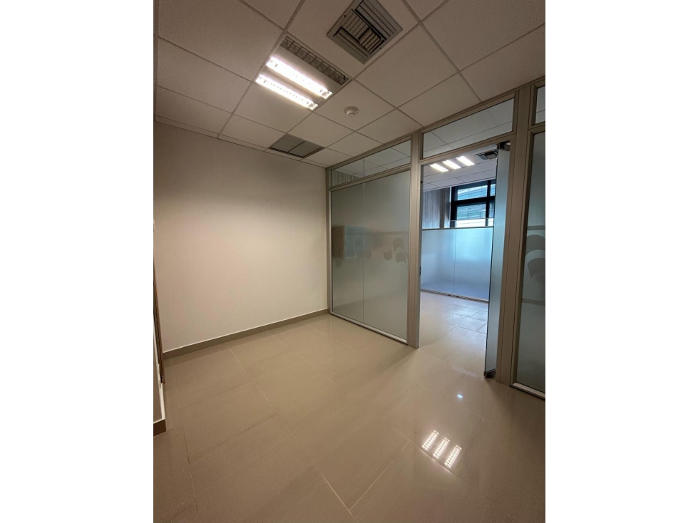 CONSULTORIO MEDICO CLINICA PORTOAZUL - 1