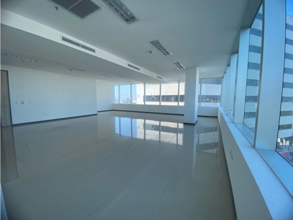 VENTA DE OFICINA EN EL COUNTRY - BARRANQUILLA