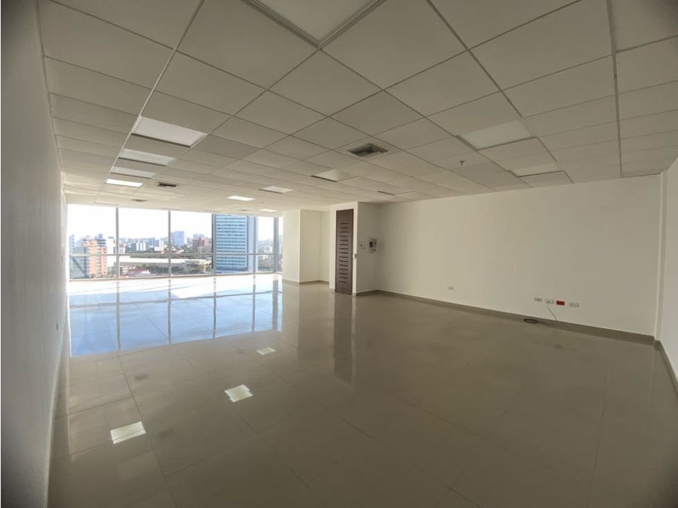 VENTA DE OFICINA EN EL COUNTRY - BARRANQUILLA