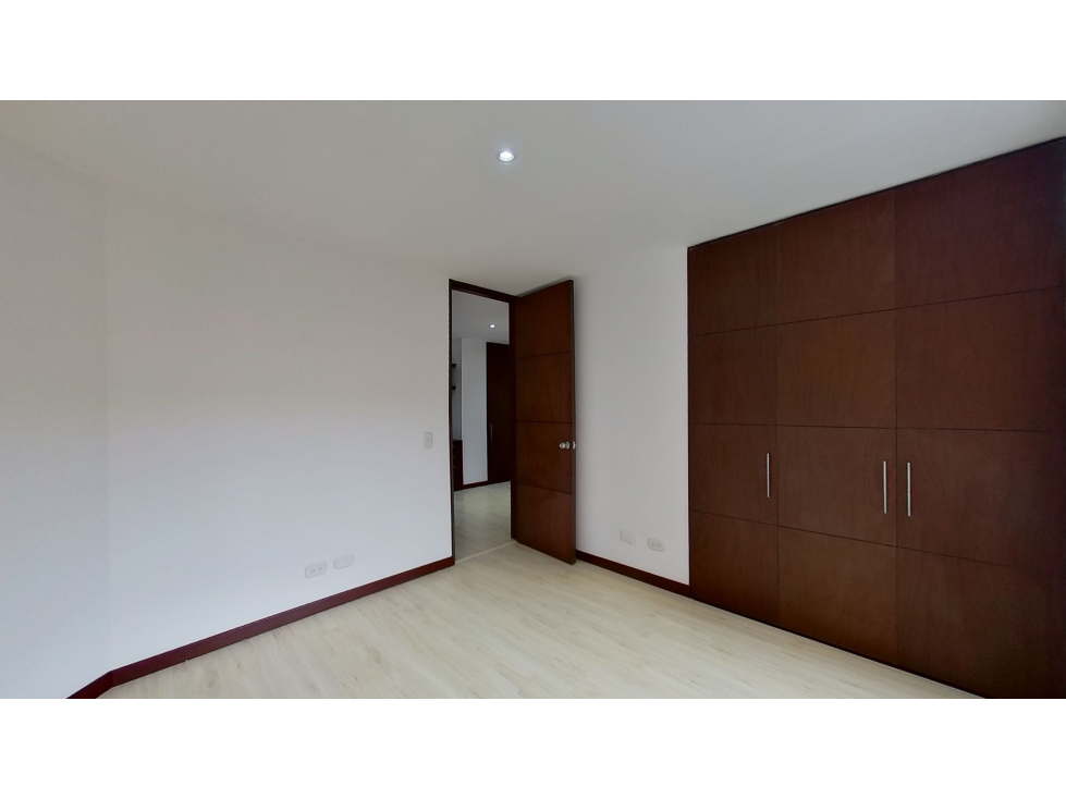 APARTAMENTO EN VENTA Portal Del Belmira — foto 5