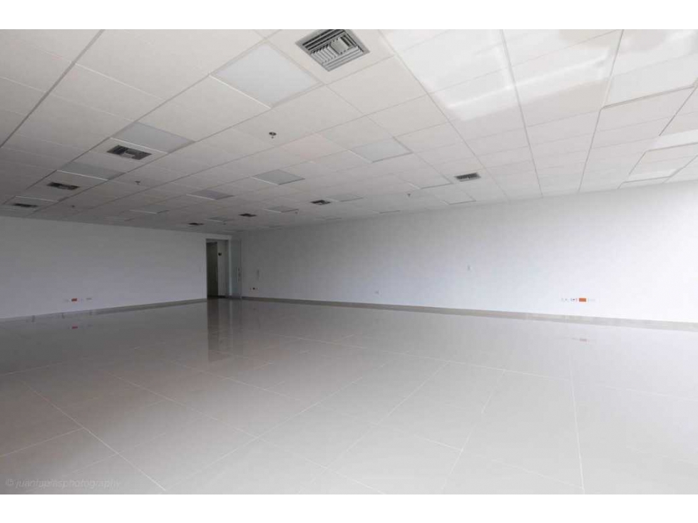 VENTA DE OFICINA EN VILLA COUNTRY - BARRANQUILLA — foto 4