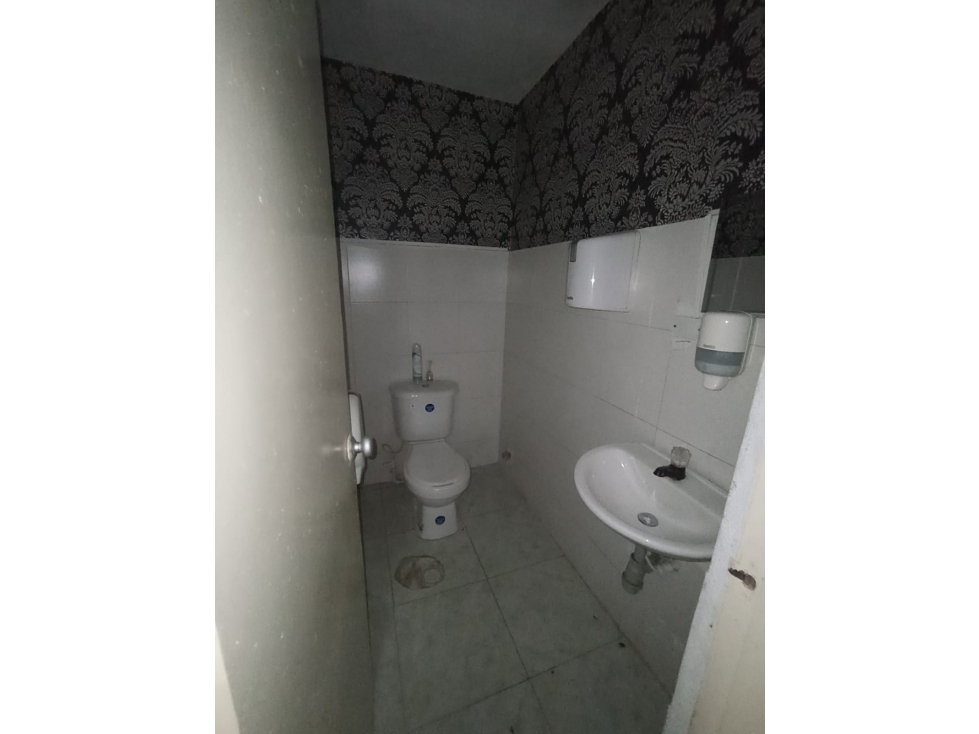ALQUILER DE LOCAL EN ALTO PRADO - BARRANQUILLA — foto 2