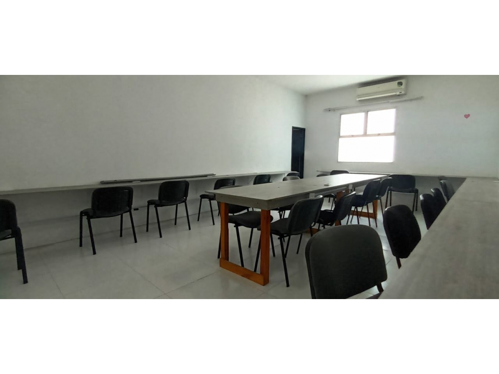 ALQUILER DE LOCAL EN CIUDAD JARDIN - BARRANQUILLA — foto 2
