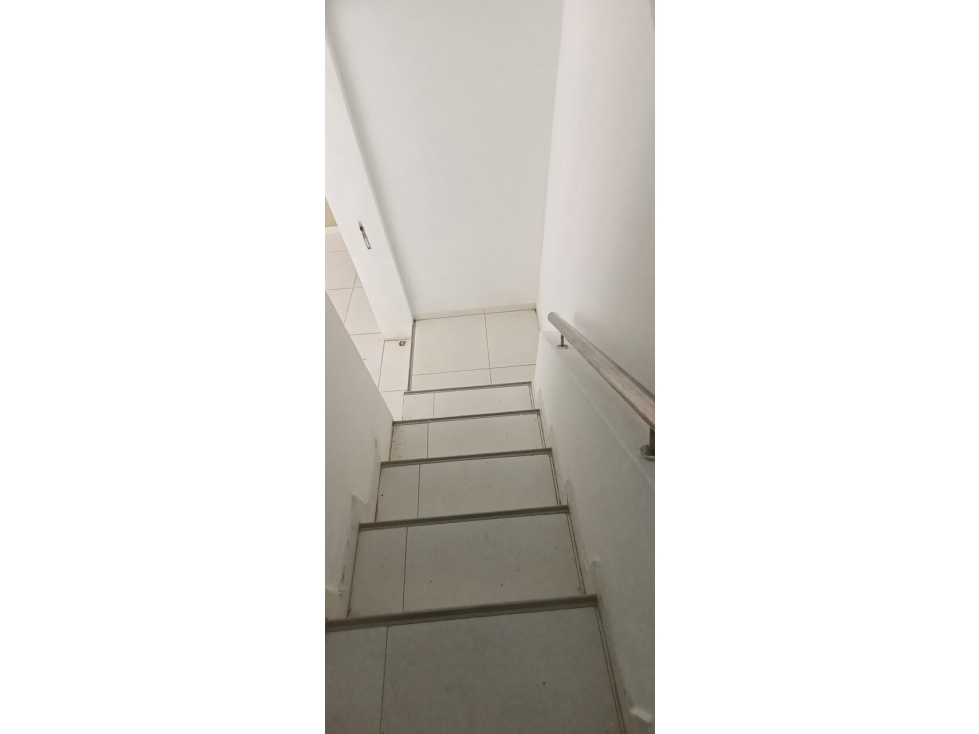 ALQUILER DE LOCAL EN CIUDAD JARDIN - BARRANQUILLA — foto 4