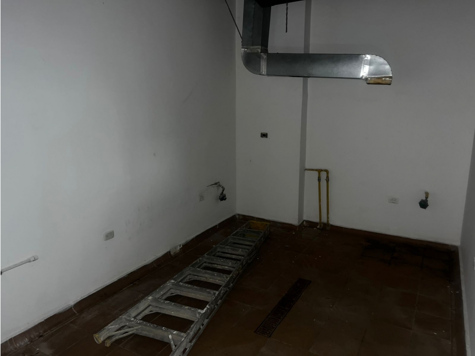 ALQUILER DE LOCAL COMERCIAL EN ALTOS DE RIOMAR - BARRANQUILLA — foto 5