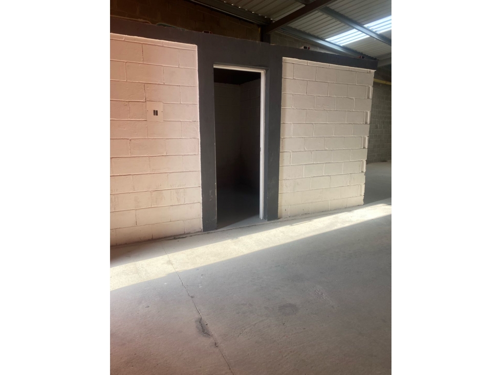 ALQUILER DE BODEGA EN LA CORDIALIDAD - BARRANQUILLA - 4