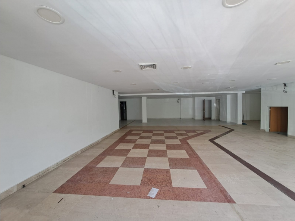 ALQUILER DE LOCAL COMERCIAL EN EL PRADO-BARRANQUILLA — foto 4