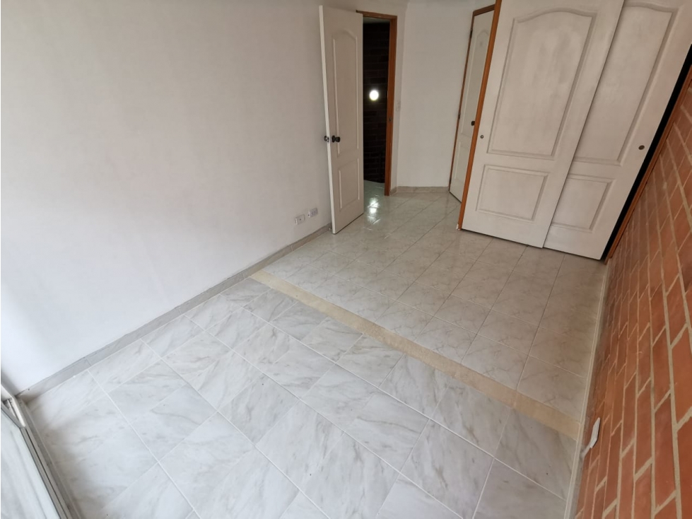 APARTAMENTO DUPLEX EN LA LOMA DEL INDIO (N)