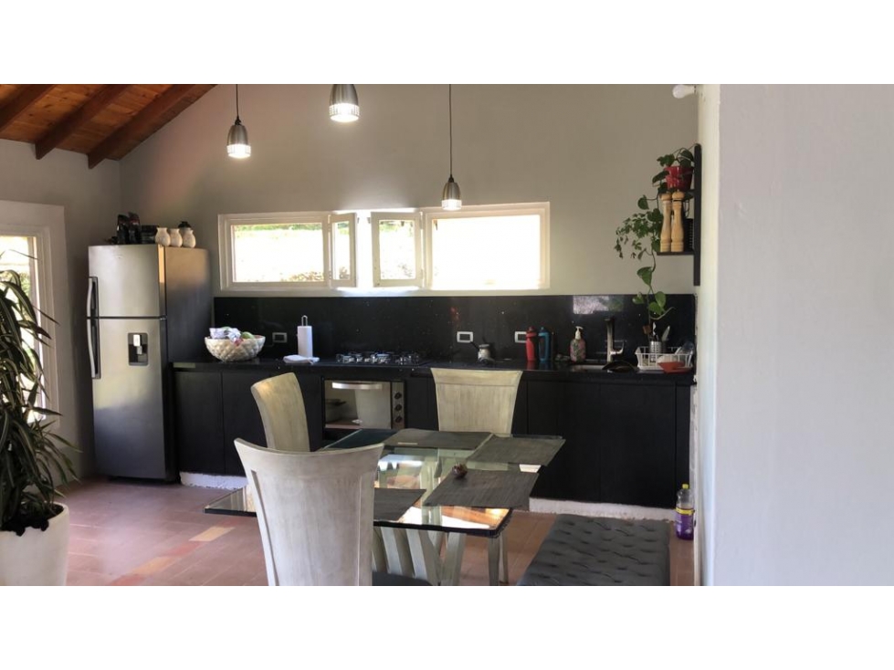 CASA CAMPESTRE EN VENTA GUARNE (P)