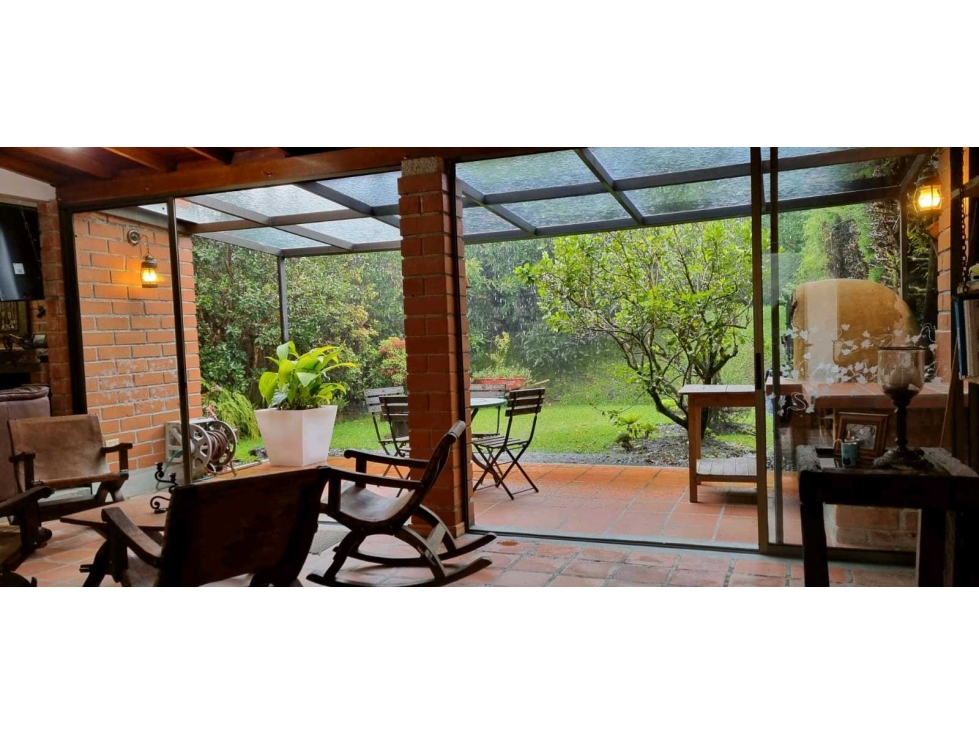 CASA UNIFAMILIAR EN VENTA EL RETIRO (T)