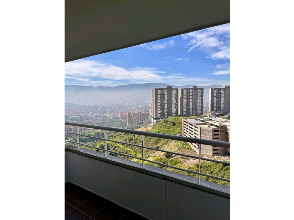 APARTAMENTO EN VENTA CALASANZ ALTO (L)