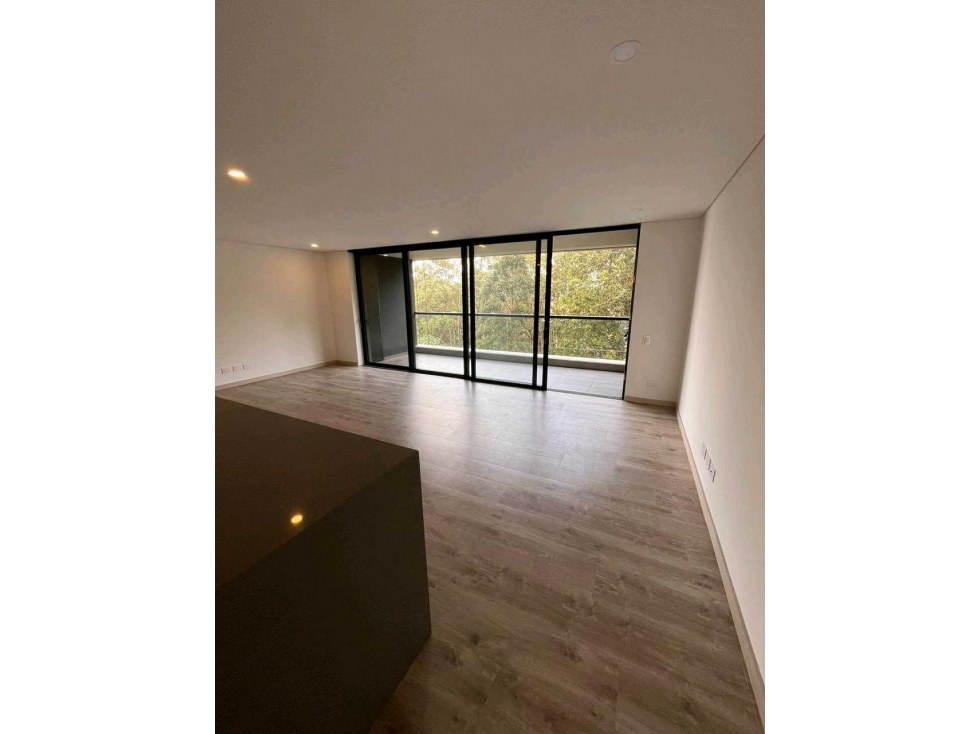 APARTAMENTO EN VENTA ALTOS DEL POBLADO (T)