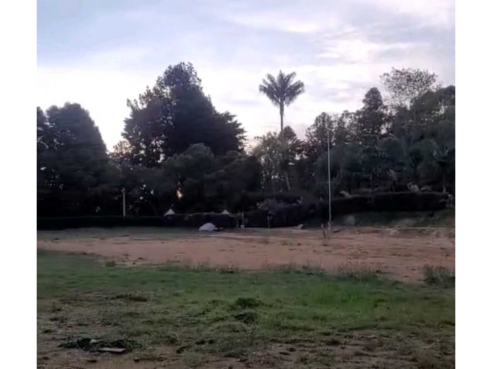 LOTE EN VENTA GUARNE SECTOR ALTO DE LA VIRGEN (T)