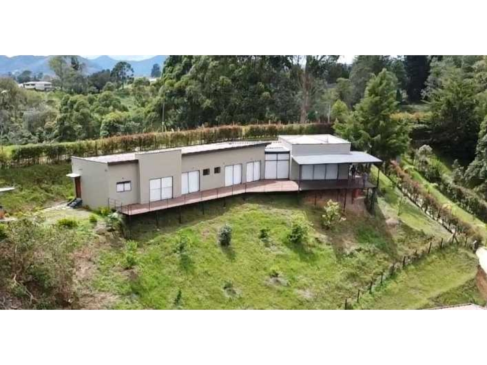 CASA CAMPESTRE EN VENTA RIONEGRO SECTOR SAN ANTONIO DE PEREIRA (T)