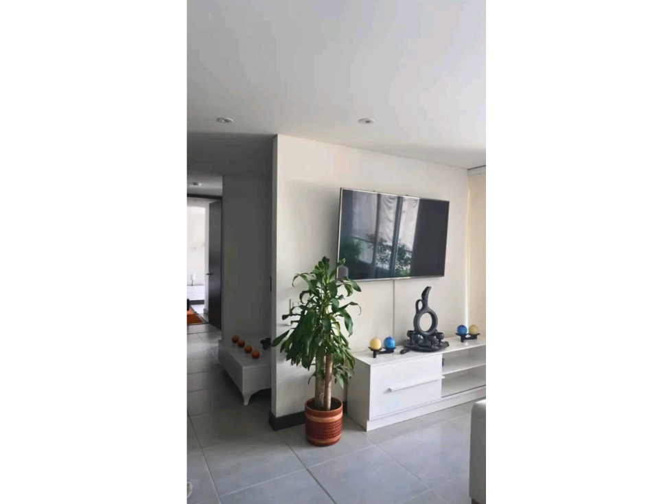 APARTAMENTO EN VENTA EL POBLADO SECTOR CIUDAD DEL RIO (T)