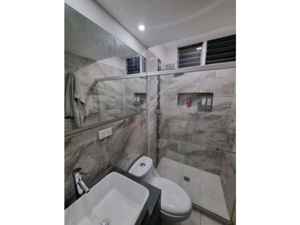 CASA EN VENTA SECTOR SIMON BOLIVAR (T) — foto 4