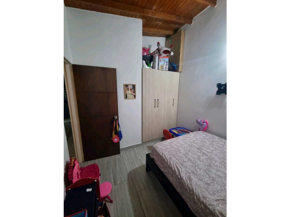 CASA EN VENTA SECTOR SIMON BOLIVAR (T) — foto 5