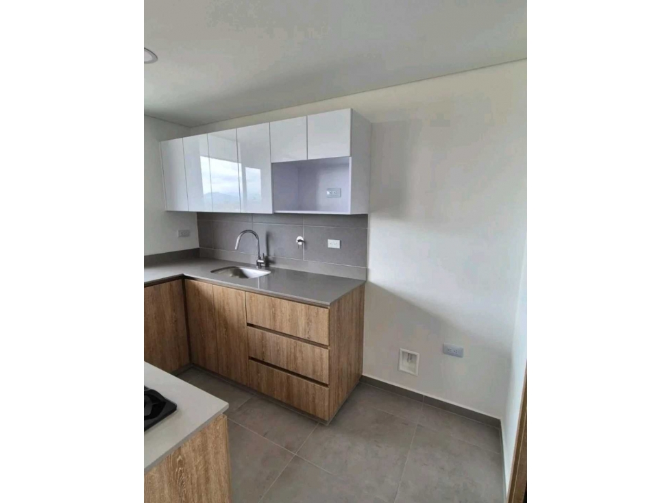 APARTAMENTO EN VENTA RIONEGRO SAN ANTONIO (T) — foto 4