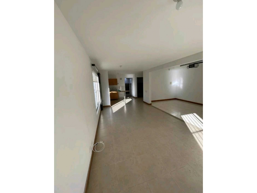 CASA UNIFAMILIAR EN VENTA LA CEJA (T) — foto 3