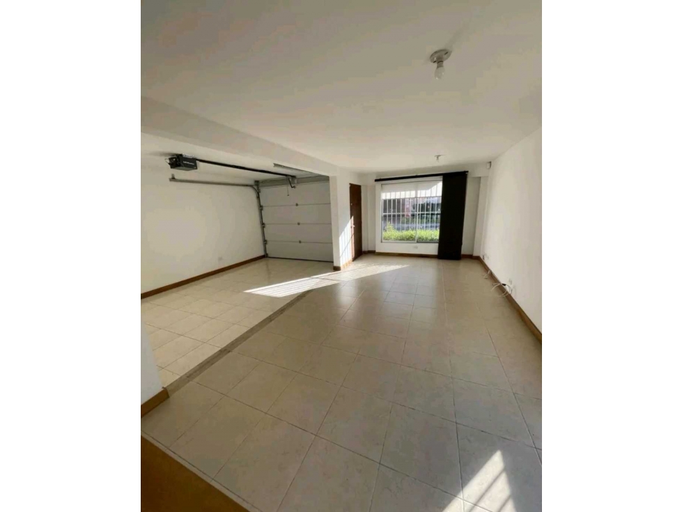 CASA UNIFAMILIAR EN VENTA LA CEJA (T) — foto 4