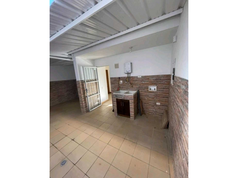 CASA UNIFAMILIAR EN VENTA LA CEJA (T) — foto 6