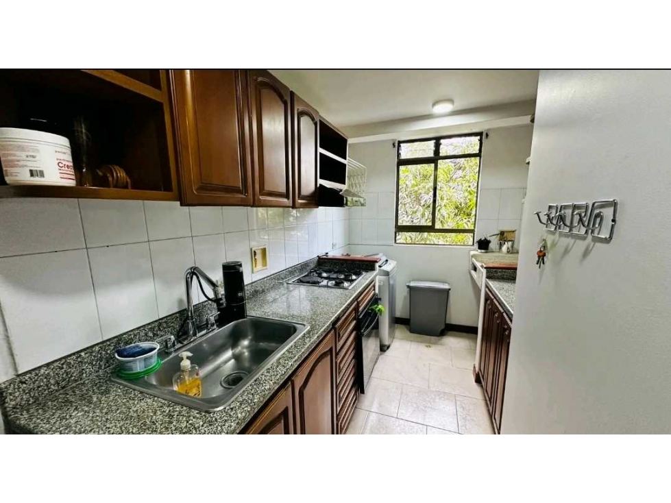 APARTAMENTO EN VENTA EL POBLADO SECTOR CASTROPOL (T) — foto 4